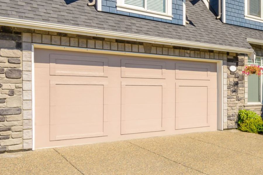 Garage Pro HQ: Forest Acres’ Reliable Source for Custom and Emergency Garage Door Solutions